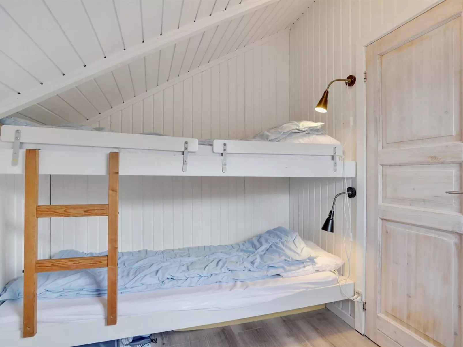 "Roderich" - 400m from the sea - Binnen