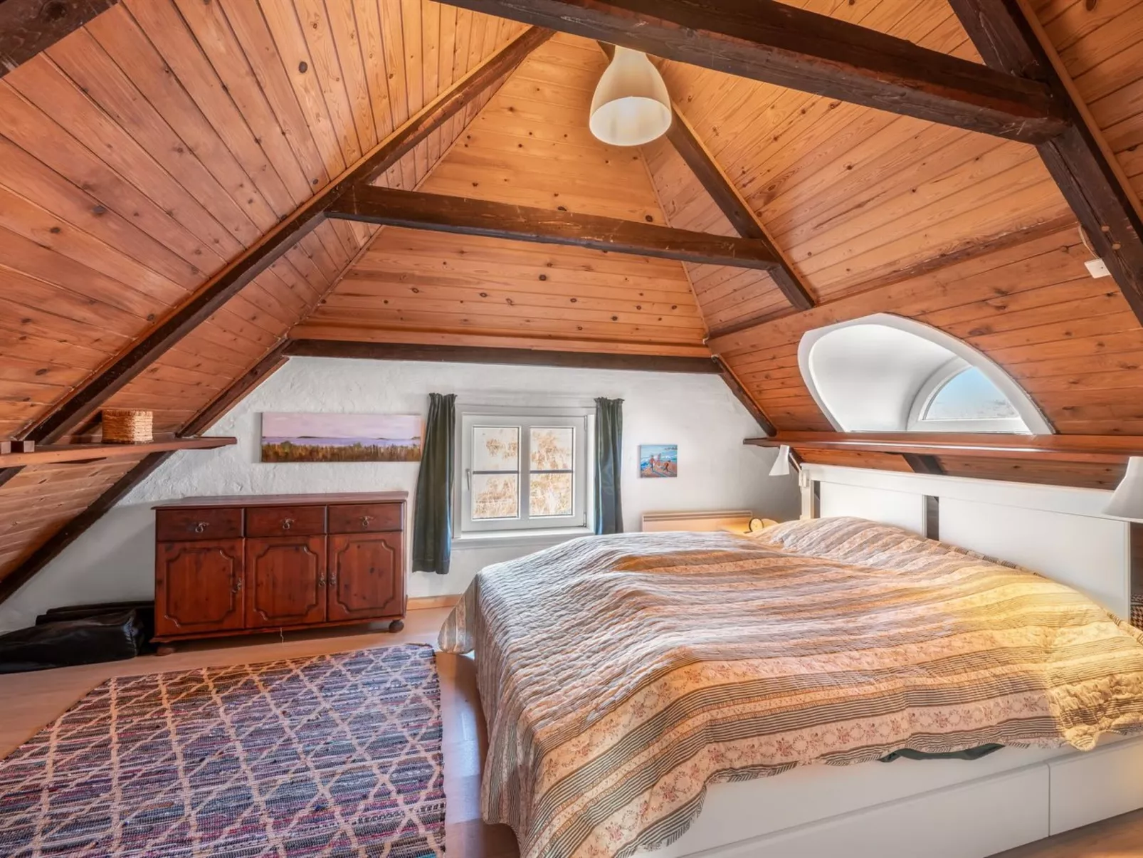 "Trugot" - 450m to the fjord-Binnen