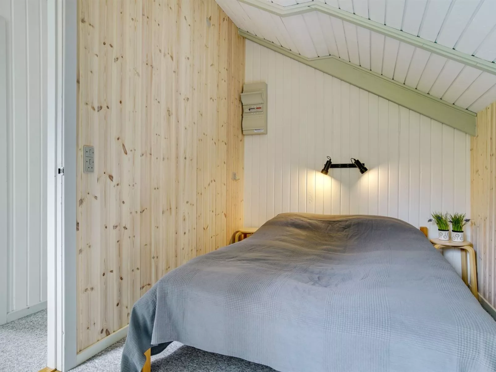 "Nadezda" - 450m from the sea-Binnen