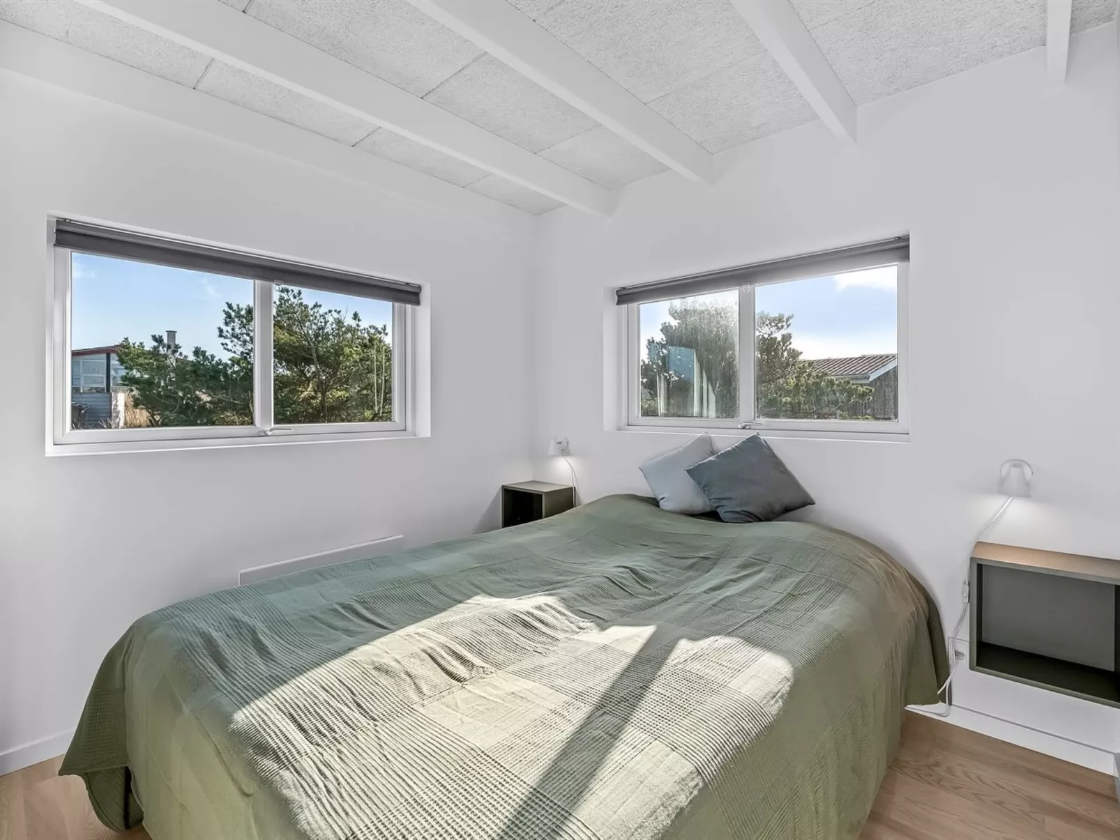 "Niesina" -  from the sea-Binnen