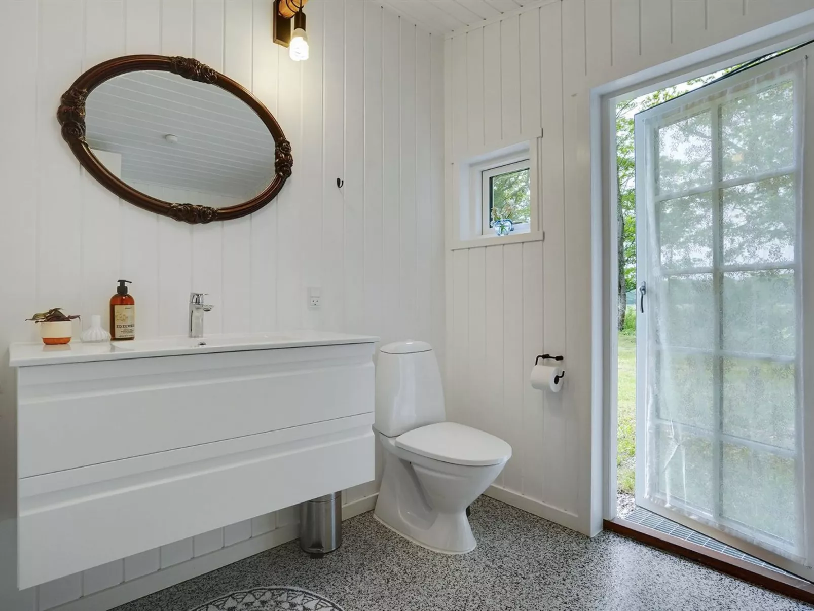 "Rohan" - 500m from the sea-Binnen