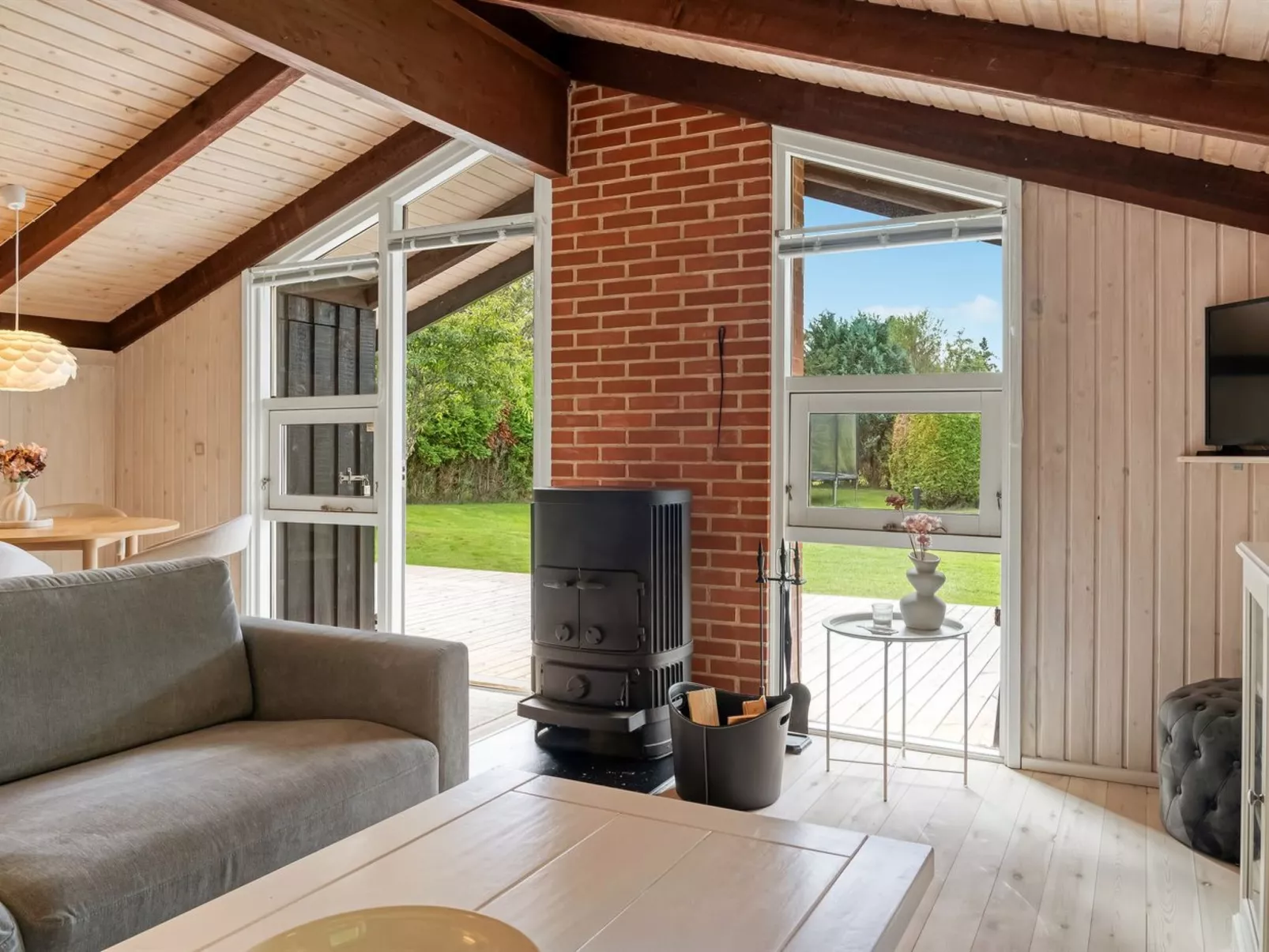 "Ingimar" - 2.2km from the sea-Binnen