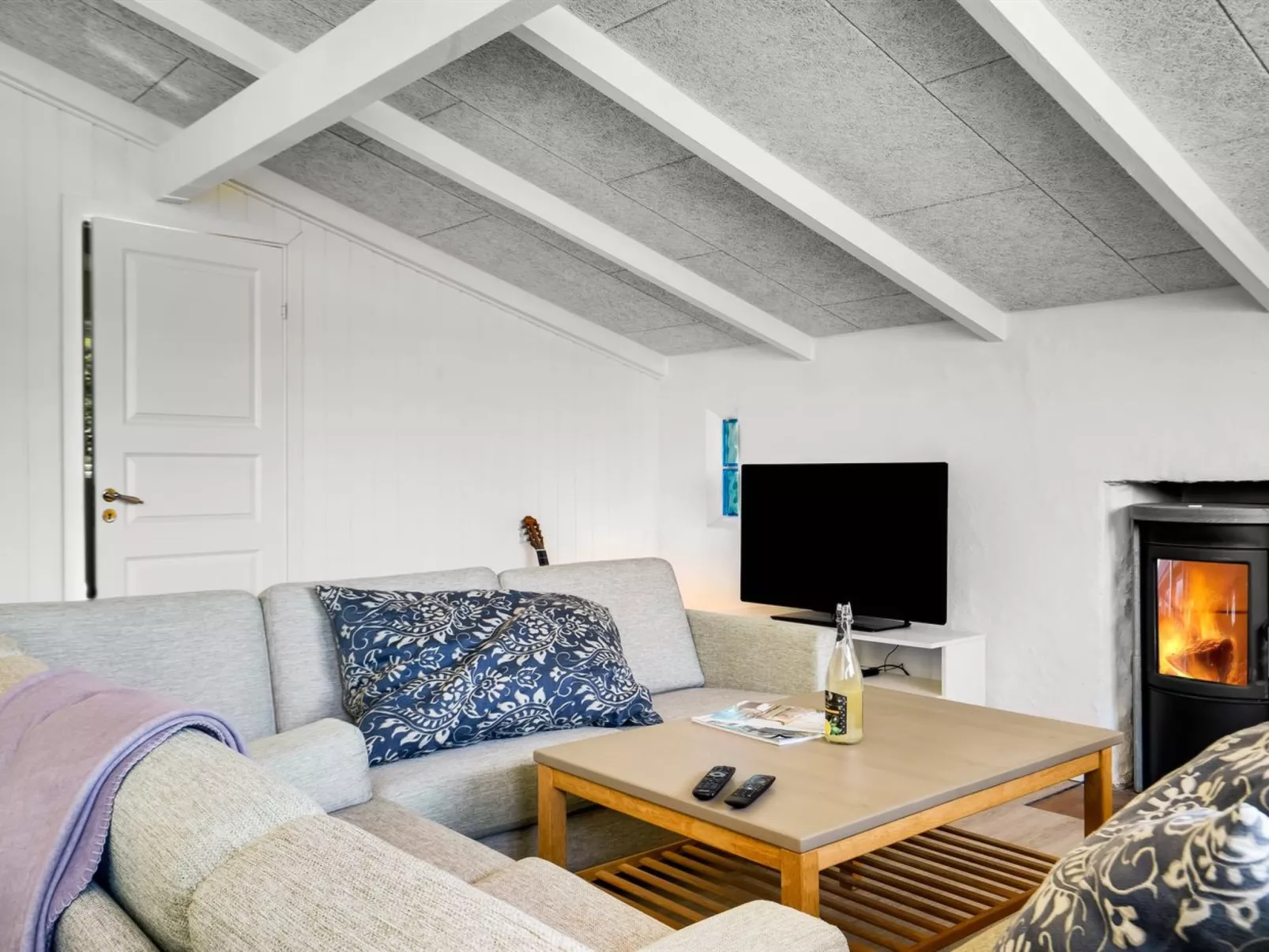 "Senija" - 334m from the sea-Binnen