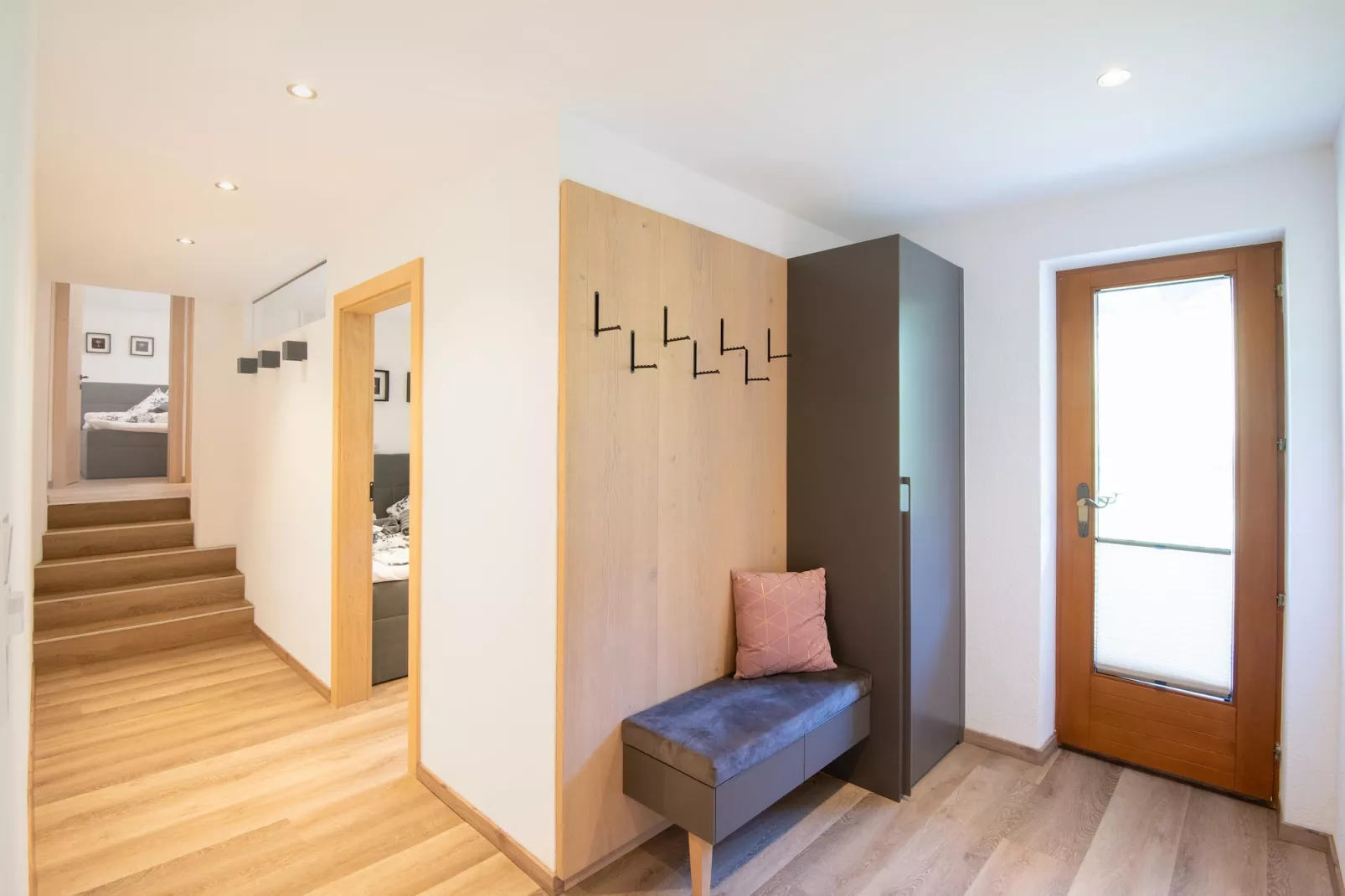 Exklusive Ferienwohnung mit Whirlpool - Overloop