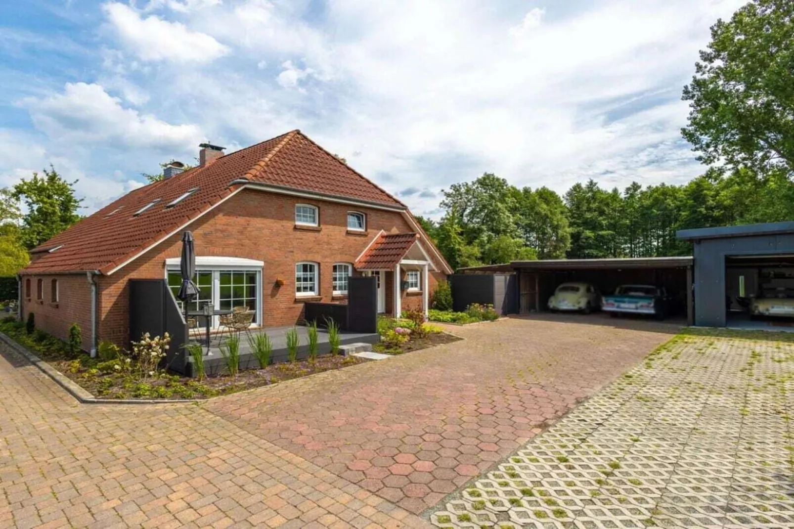 522409-Buitenkant zomer