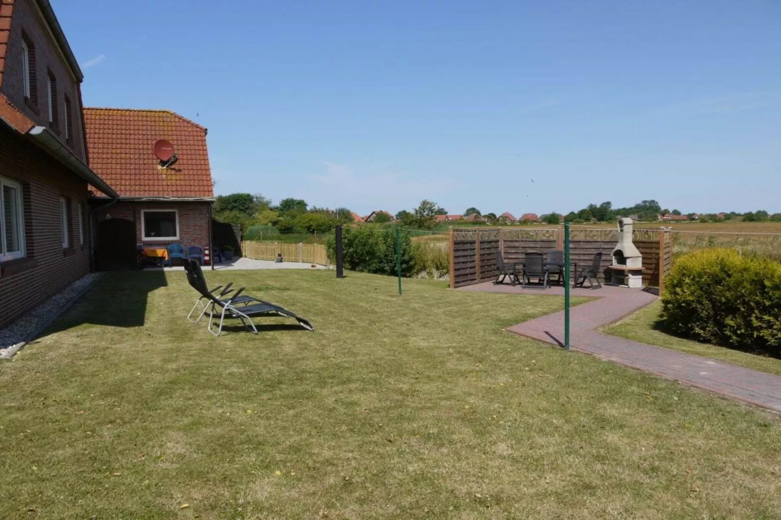 97815-Buitenkant zomer