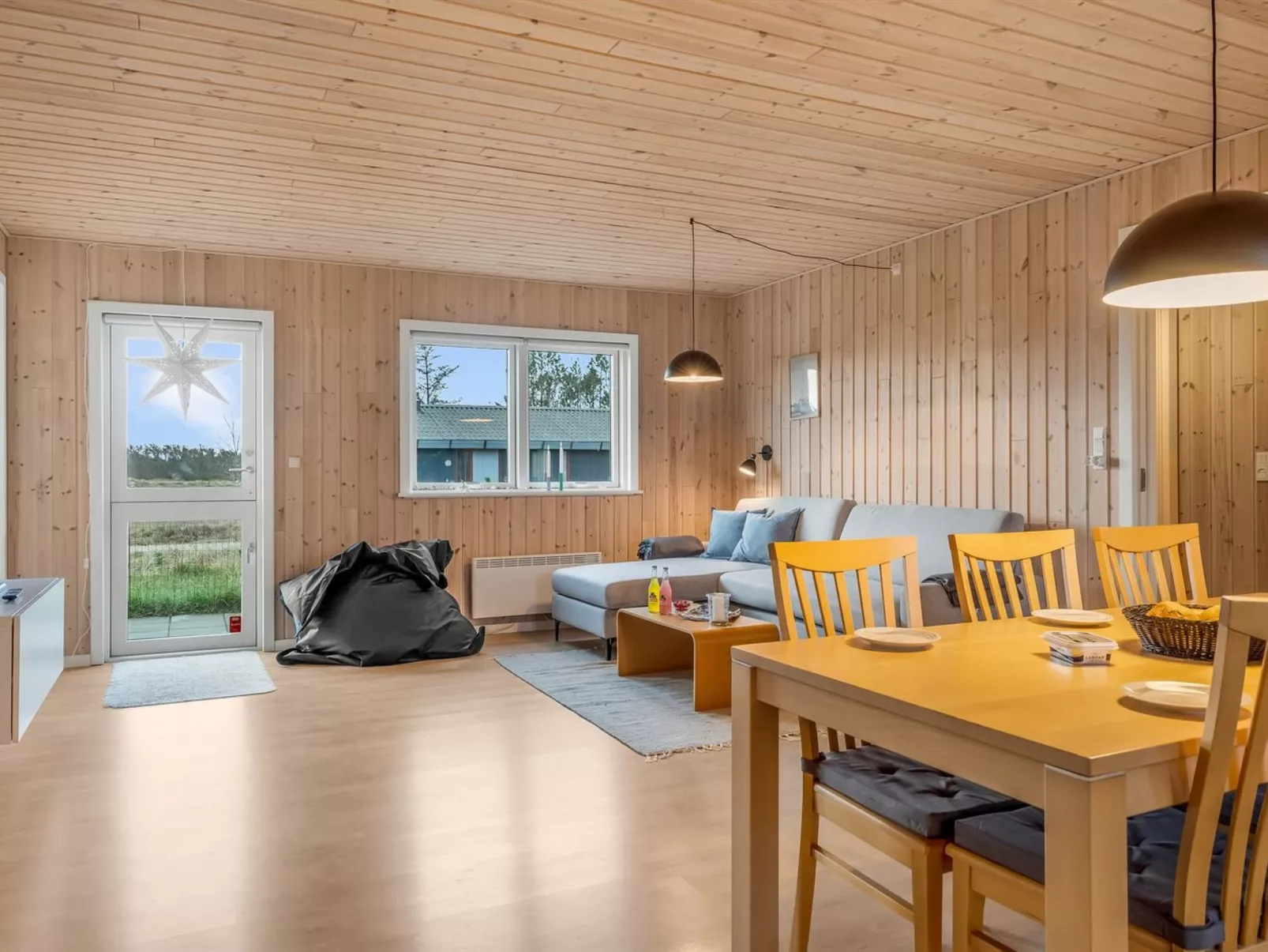 "Ovine" - 900m from the sea-Binnen