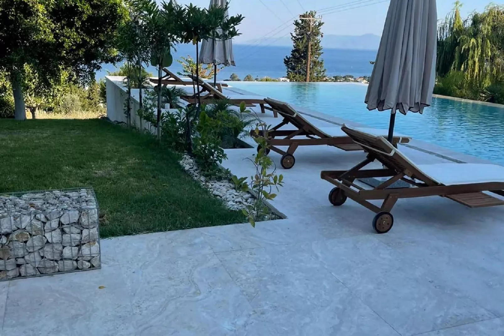 Luxury Villa at Vrahniou-Zwembad