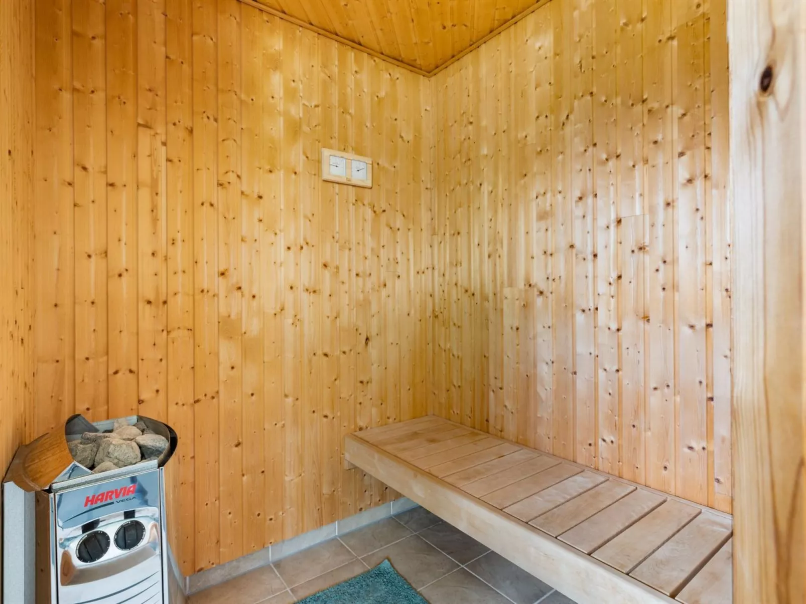 "Merrit" - 280m from the sea-Binnen