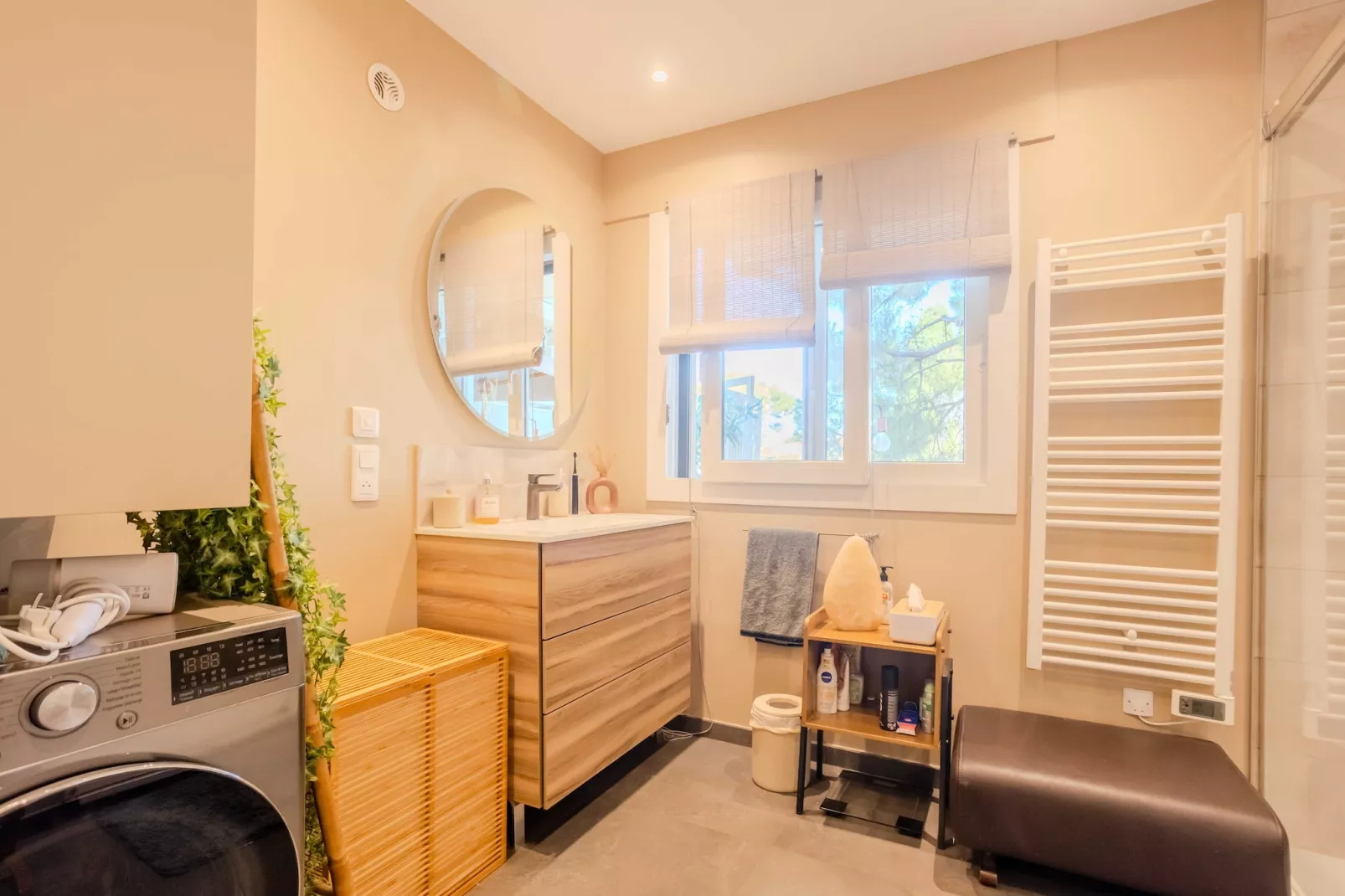 MB-2-PINS-M-Niet-getagd