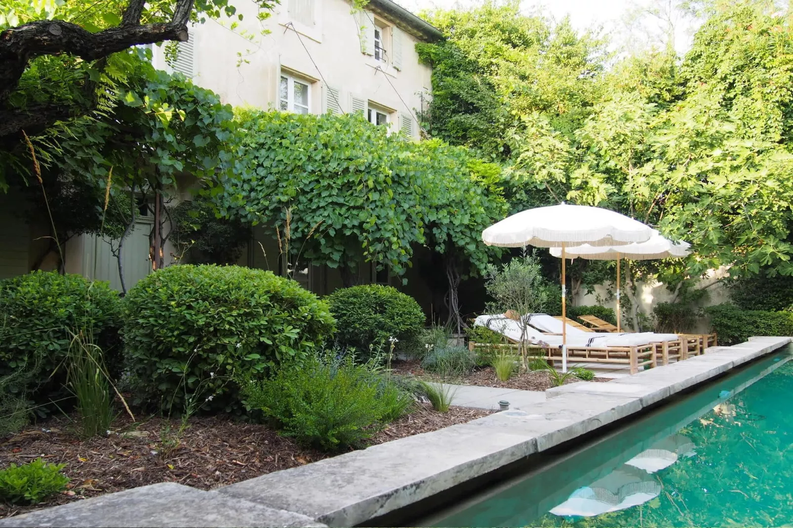 Mas Maillane demeure du XVIIIe entièrement rénové-Zwembad