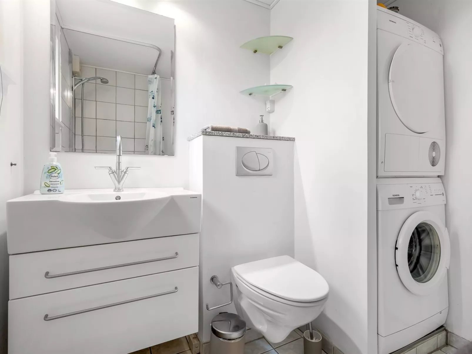 "Hanne" - 750m from the sea-Binnen