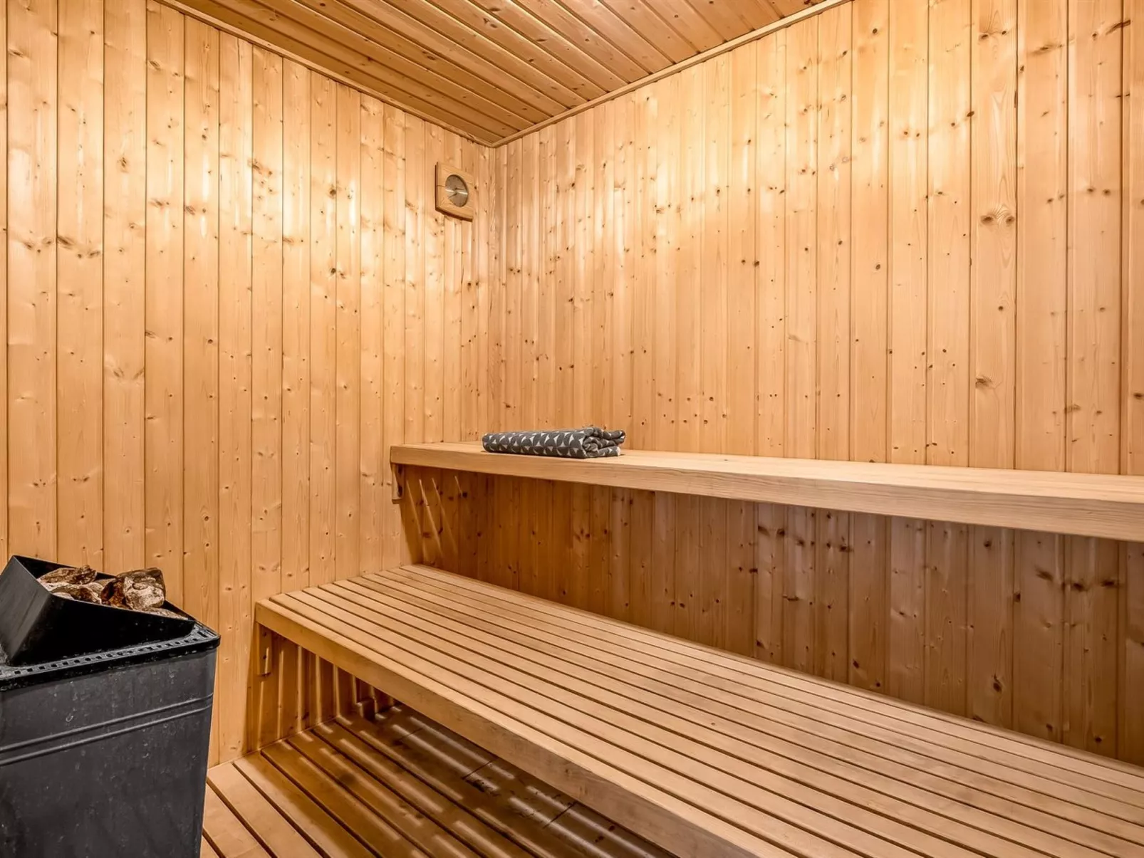 "Synne" - 350m from the sea-Binnen