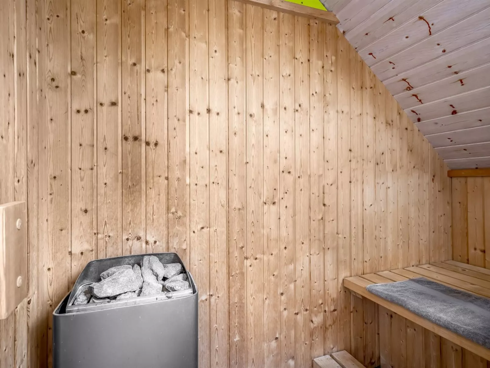 "Lene" - 2km from the sea-Binnen