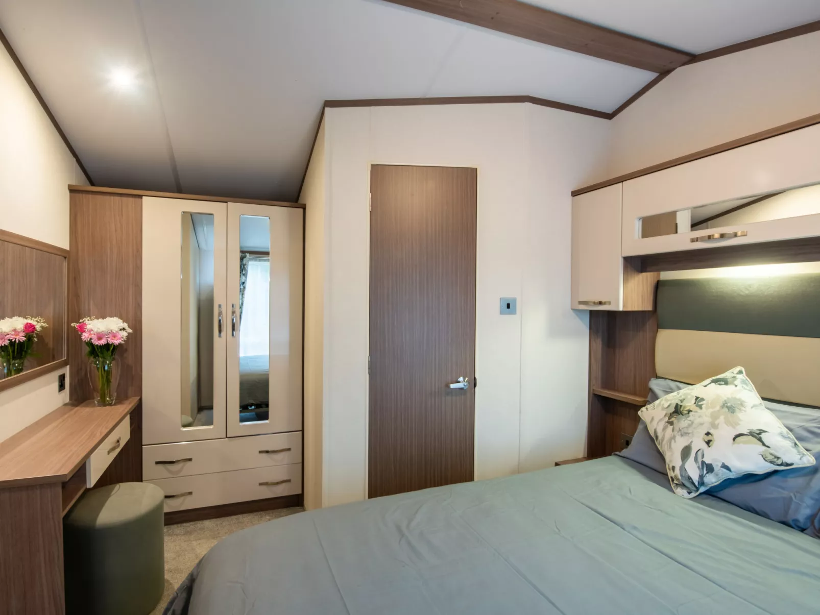 ScottishHighlands.LochNess - Binnen