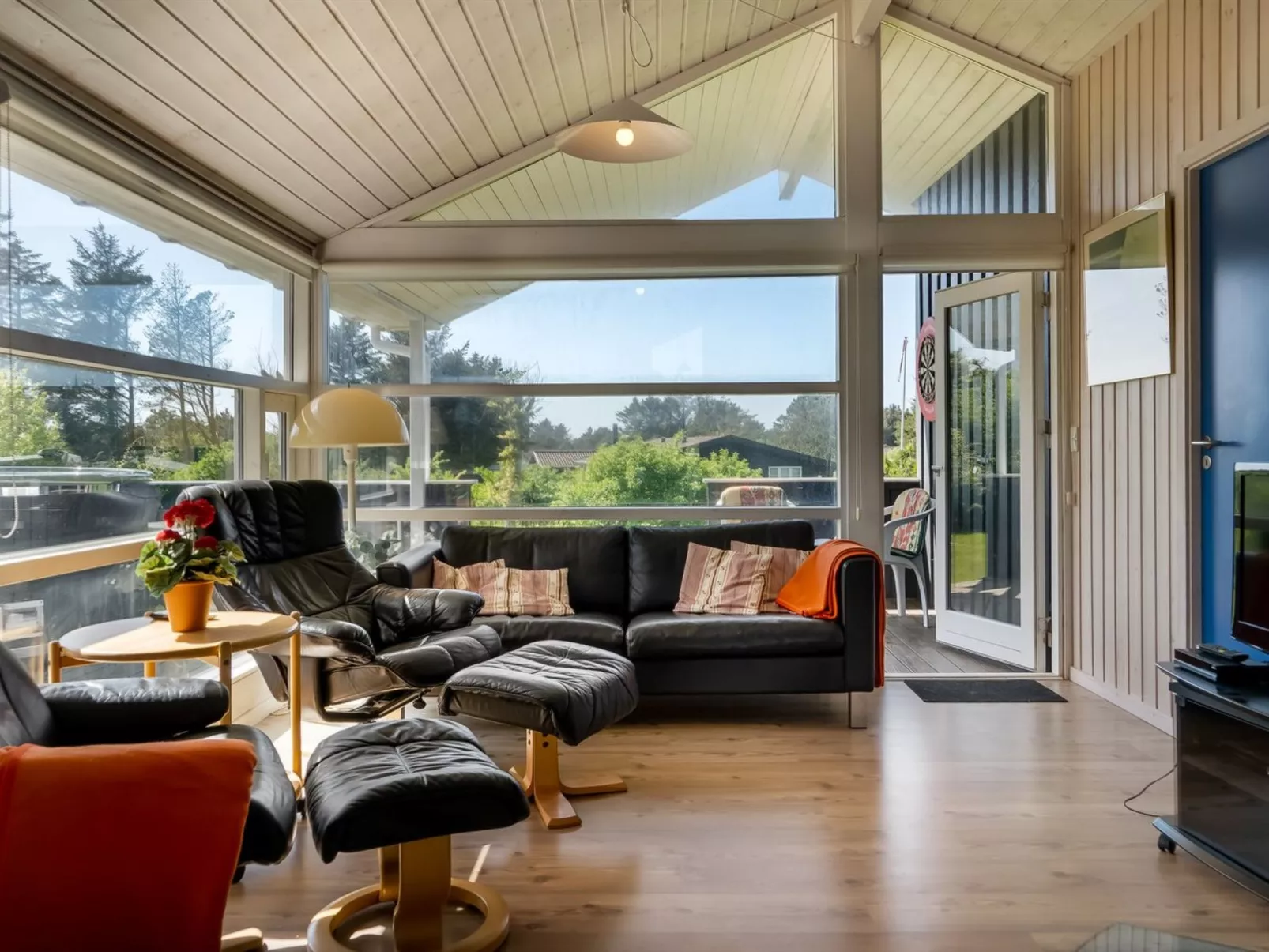 "Annvy" - 875m from the sea - Binnen