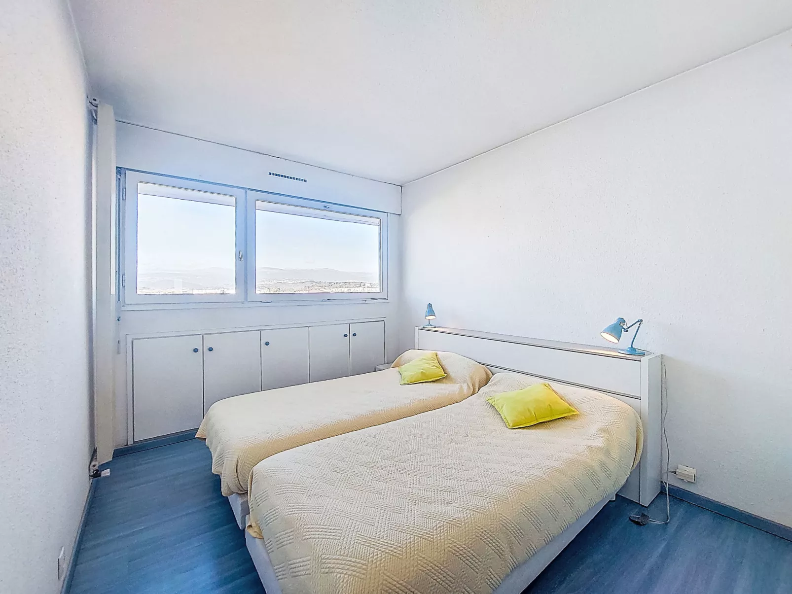 Cannes Midi - Binnen