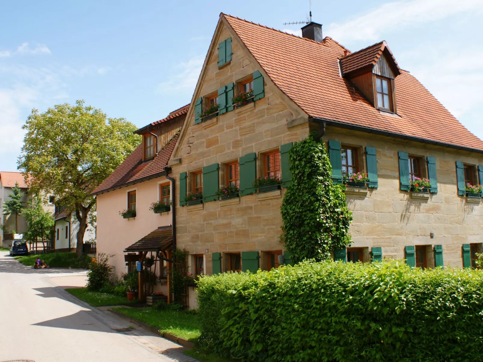 Wohnung Wiesengrund - Tradition trifft Moderne - Image-tags.info