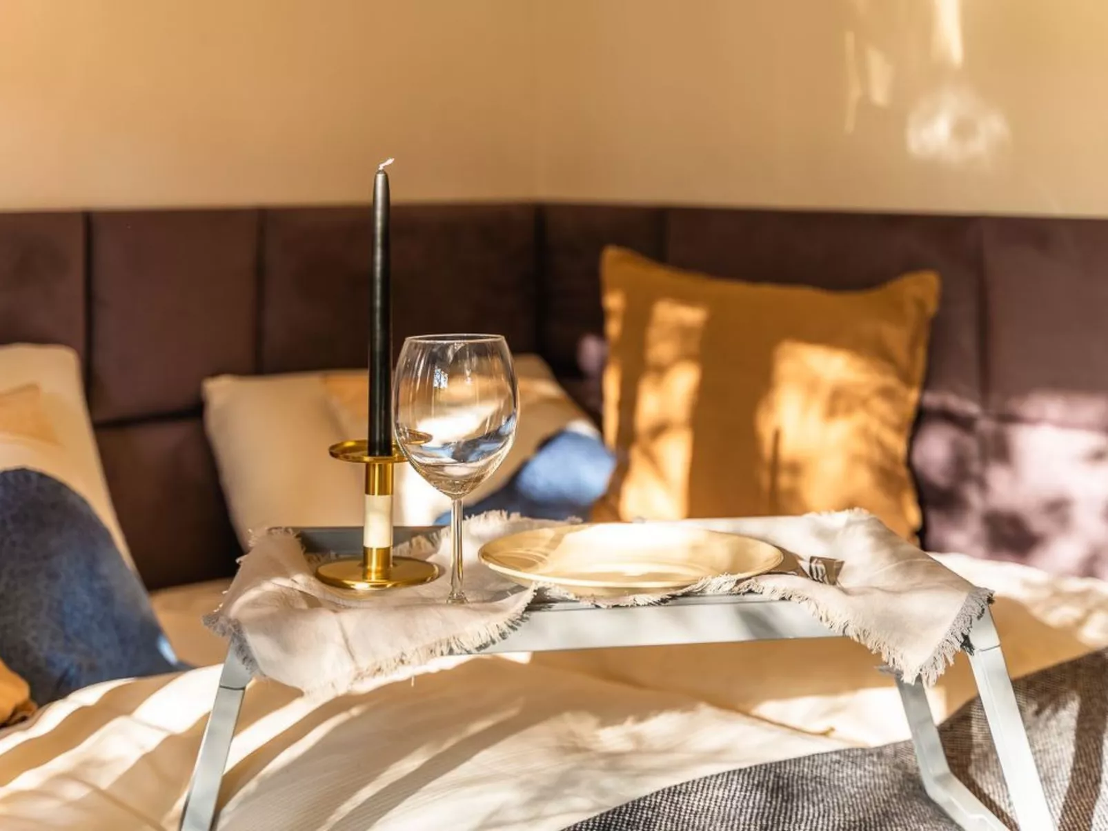 Black Mirror - Image-tags.info