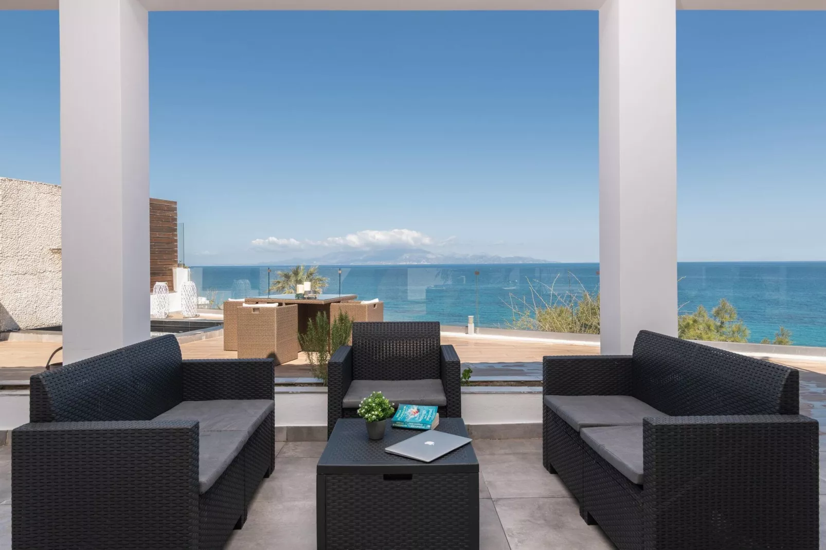 Luxury Villa Cavo Mare Meltemi-Terrasbalkon