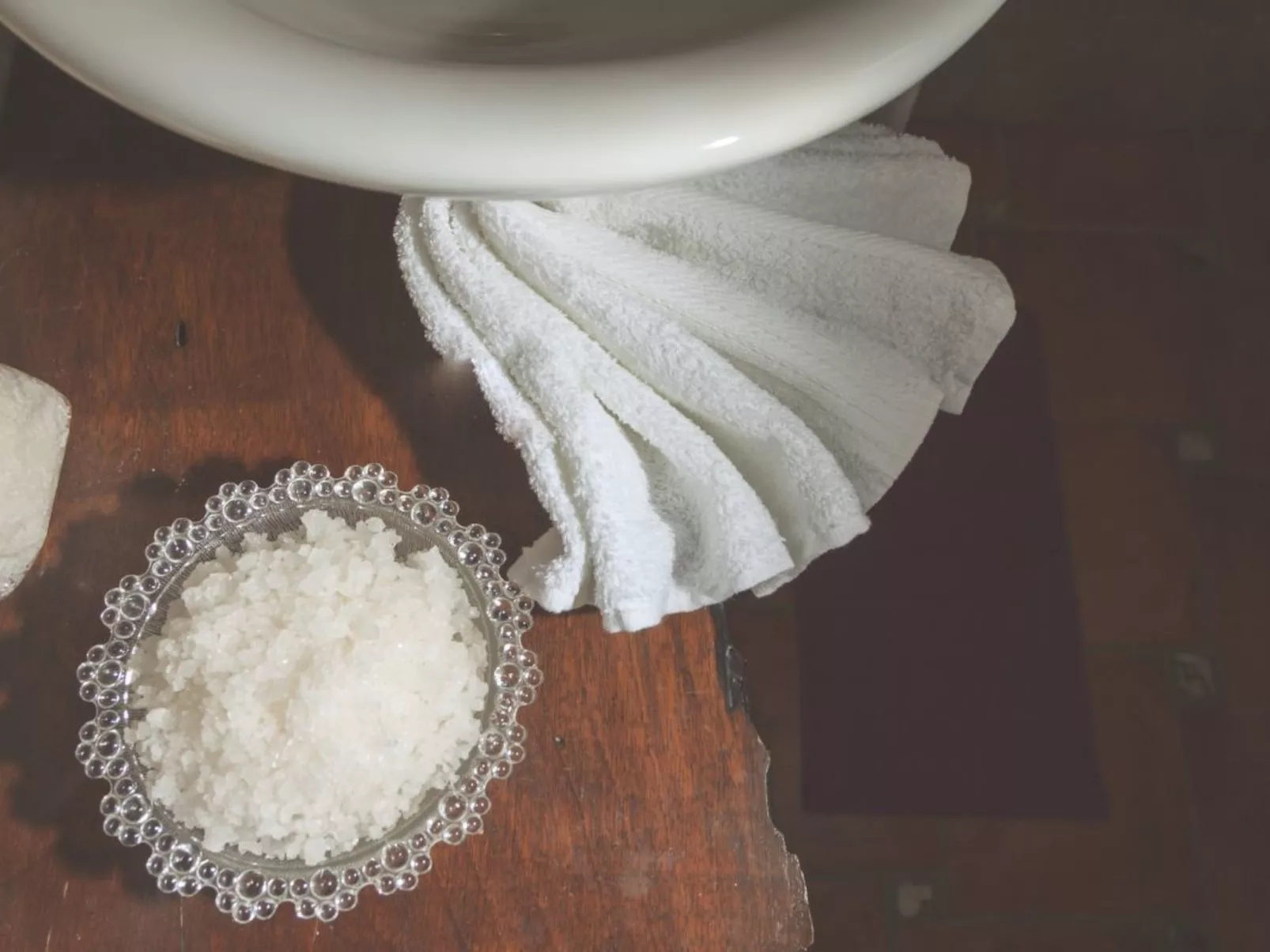 Lila Wohnung mit Schwimmbad und Meerblick - Image-tags.info