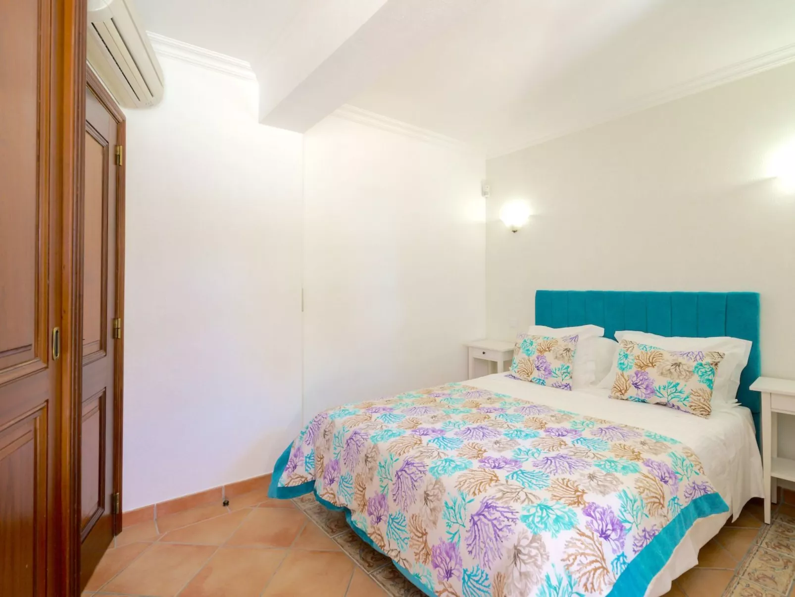 7 Schlafzimmer Villa, Familie, Kinder, Gruppen, Strand, Pool, Garten - Image-tags.info