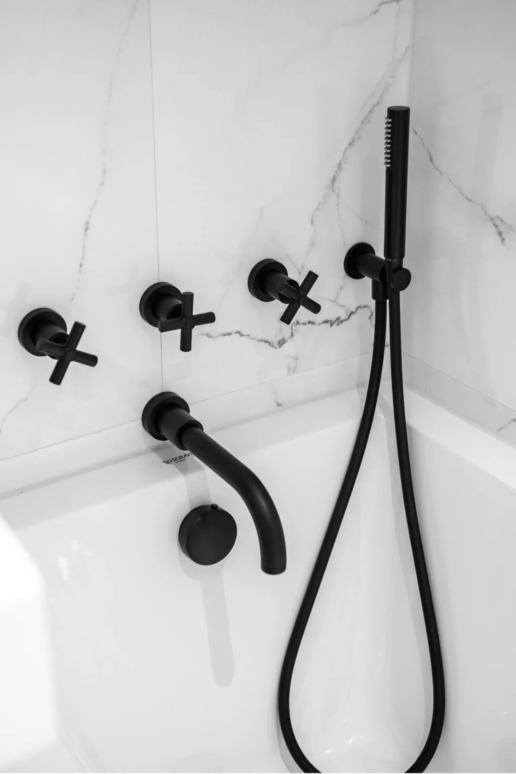 Wunderschöne Wohnung mit Balkon am Hafen - Image-tags.info