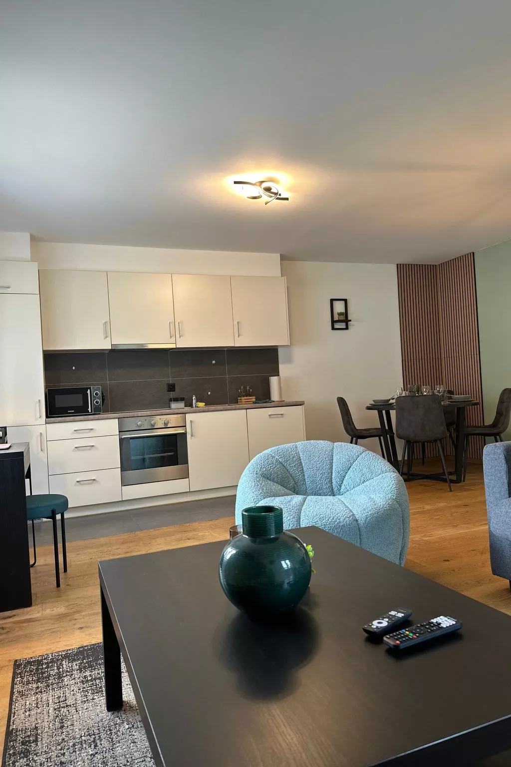 Work&Chill Wallis - Image-tags.info