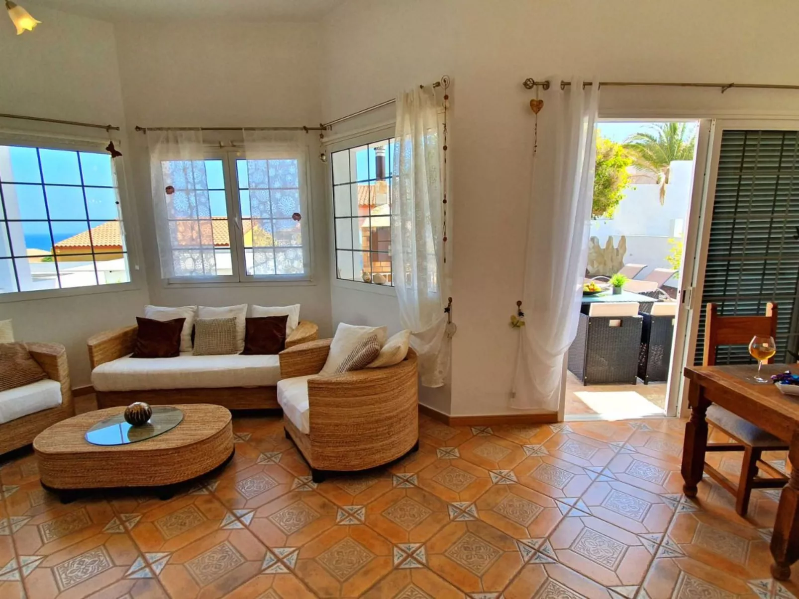 Gemütliches Ferienhaus in Tarajalejo mit Großem Garten und Meerblick - Image-tags.info