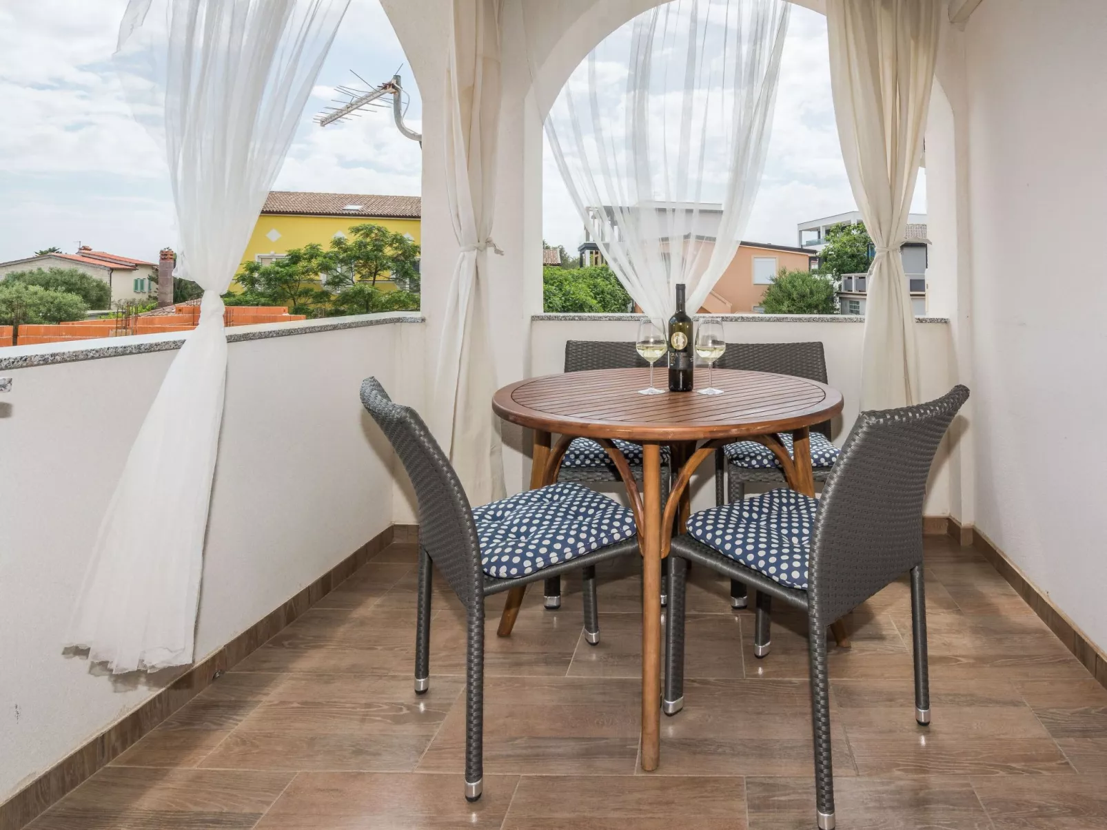 Apartment Ivanusevic 1 - Image-tags.info