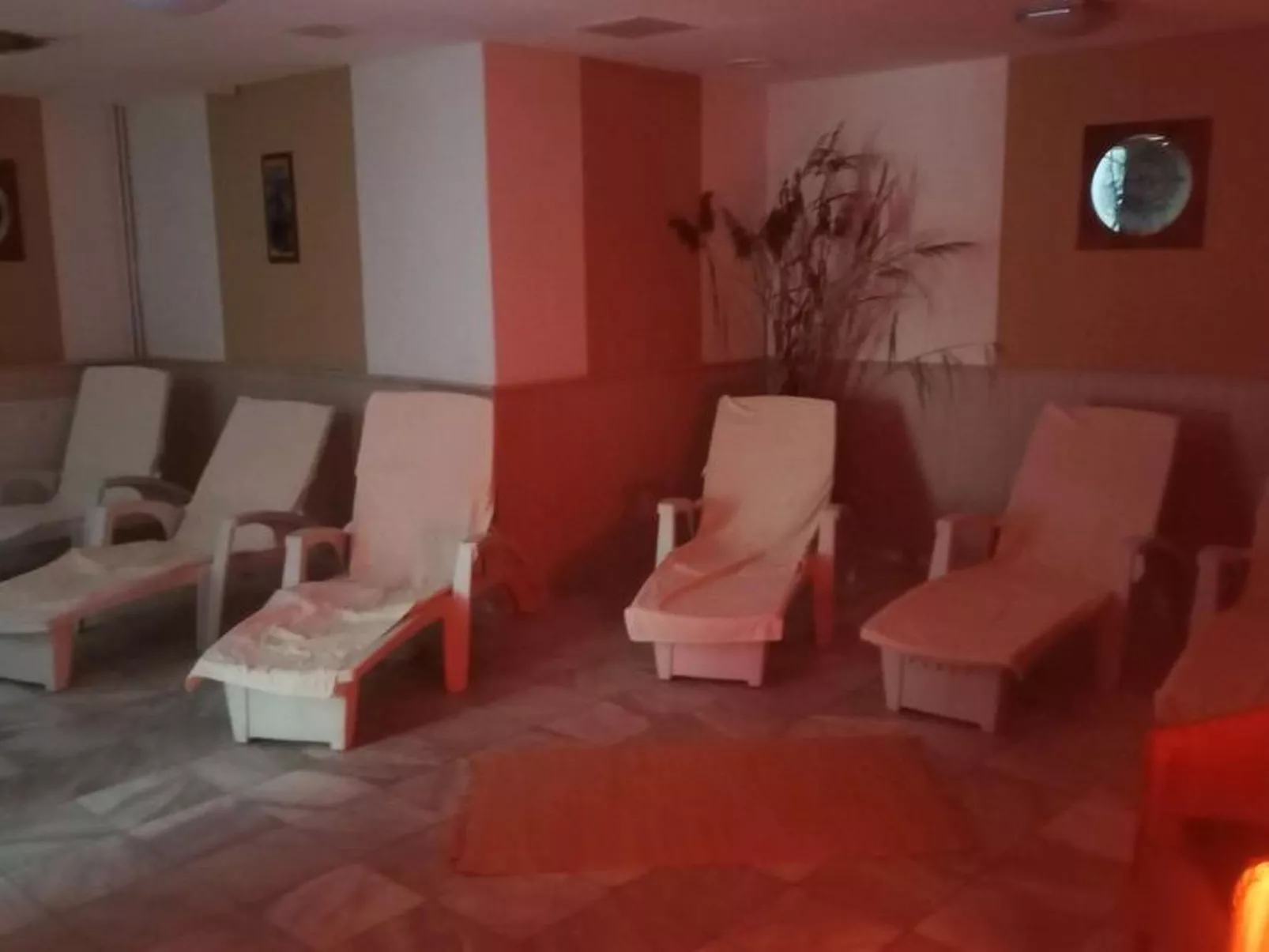 2 Personen  Hund willkommen - Image-tags.info