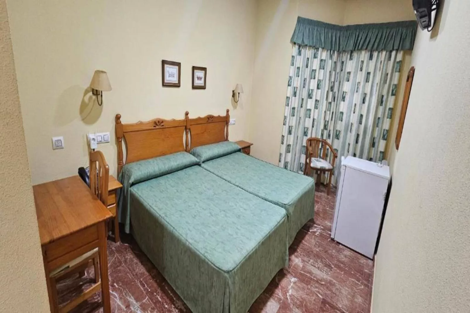 Double Room - Slaapkamer