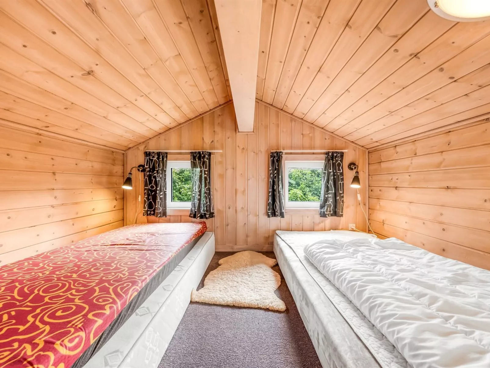 "Yorick" - 350m to the fjord - Binnen