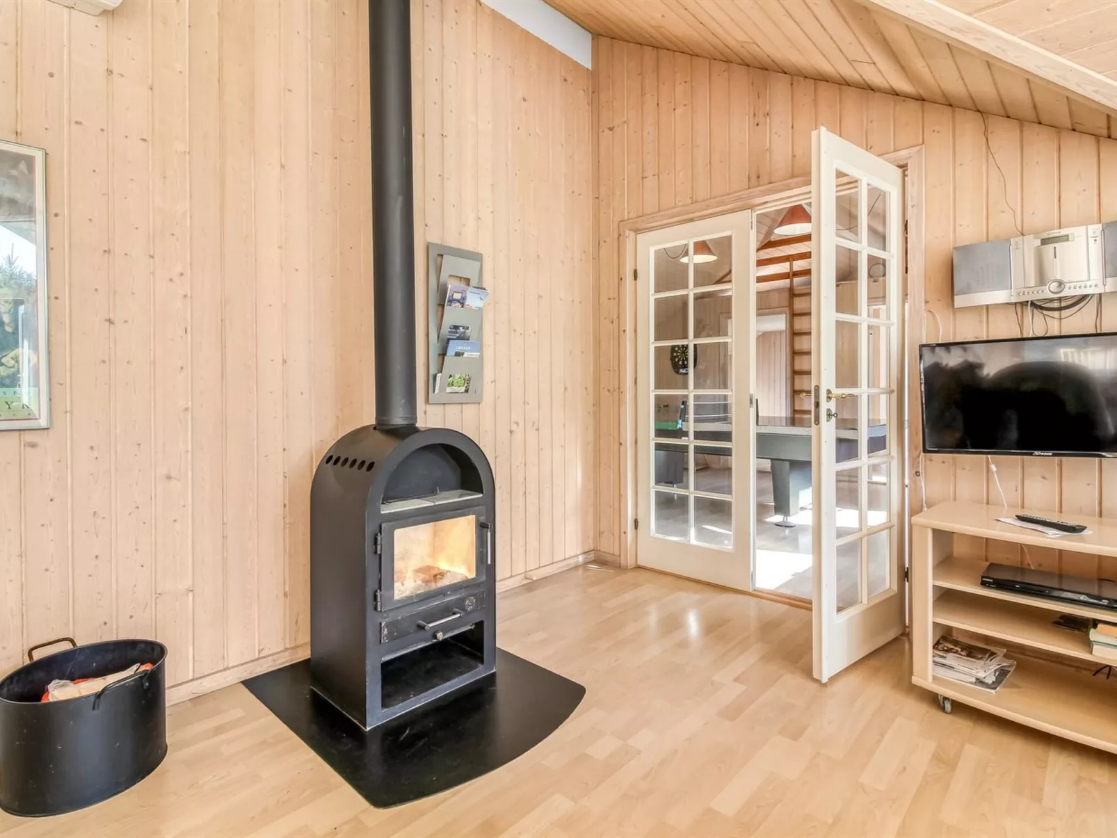 "Tonje" - 600m from the sea-Binnen