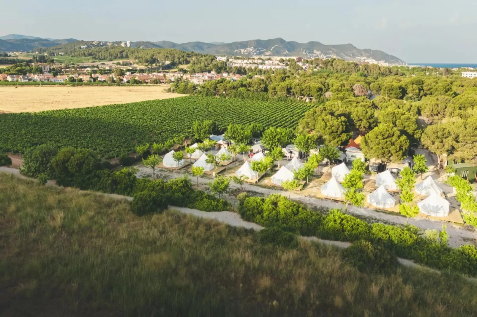 HOLA CAMP SITGES GARROFER-Bungalow Comfort 4-Gebieden zomer 1km