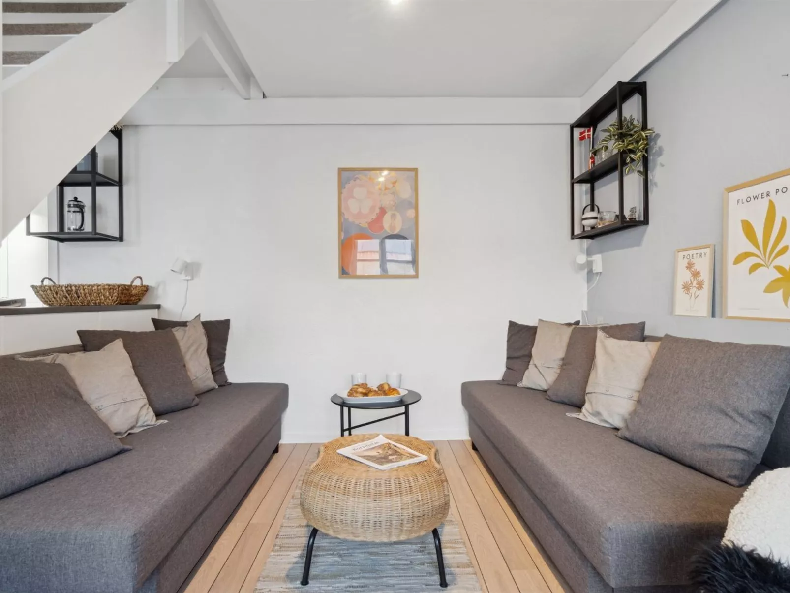 "Majvi" - 300m from the sea - Binnen