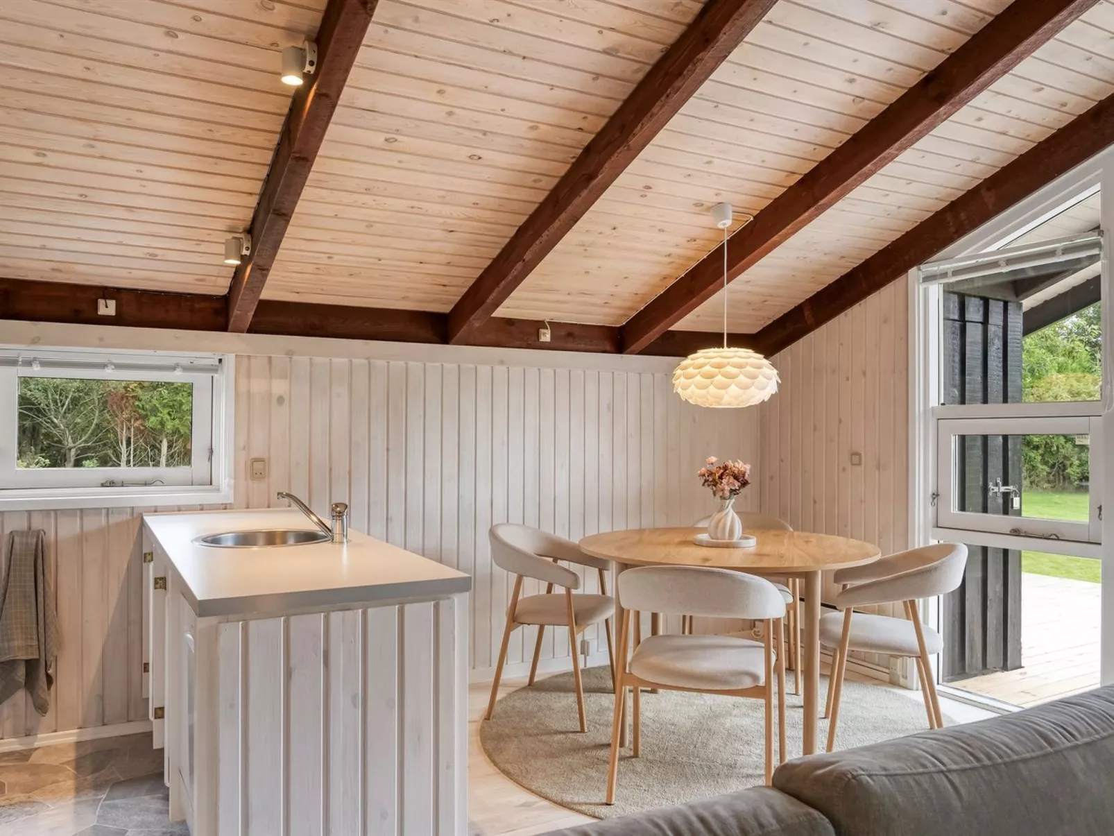 "Ingimar" - 2.2km from the sea-Binnen