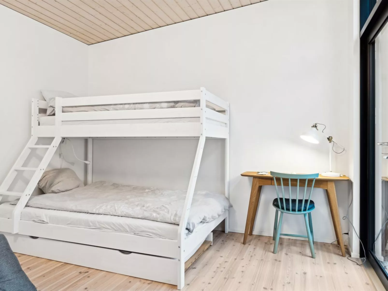 "Herlugh" - 10m from the sea - Binnen