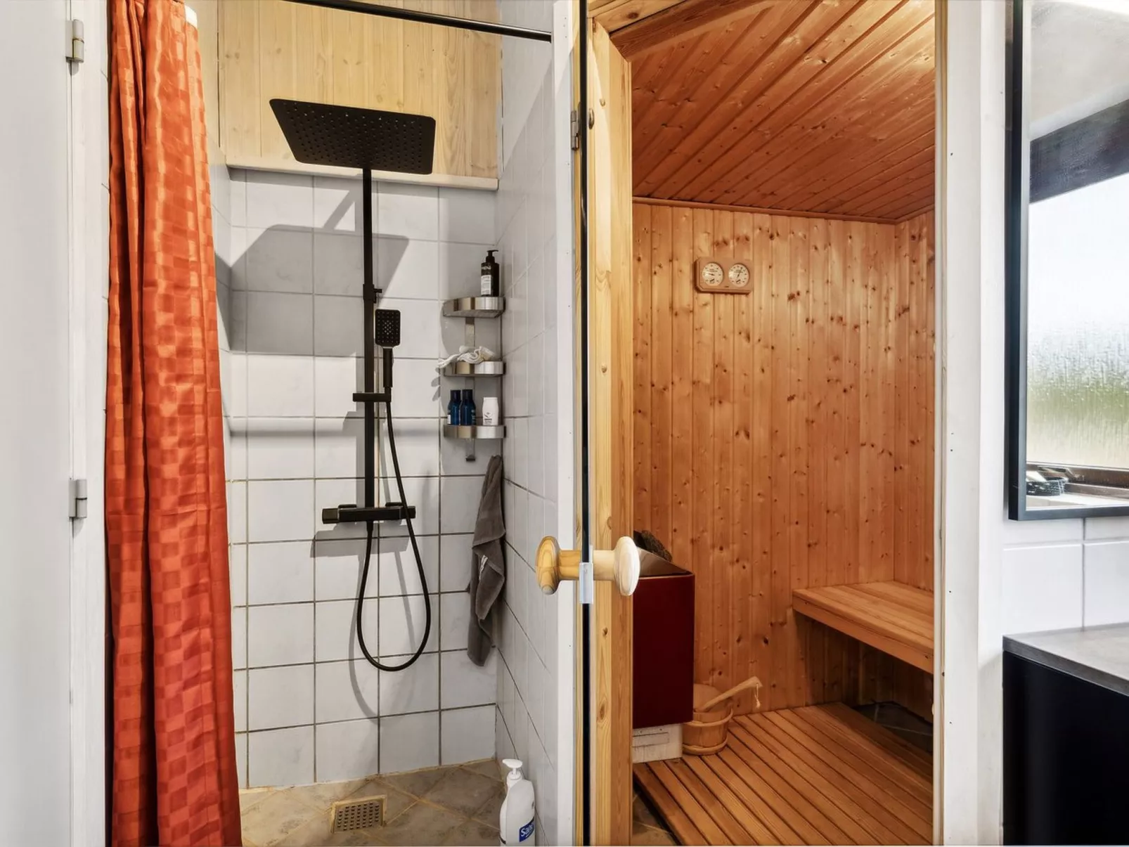 "Nannah" - 100m from the sea - Binnen