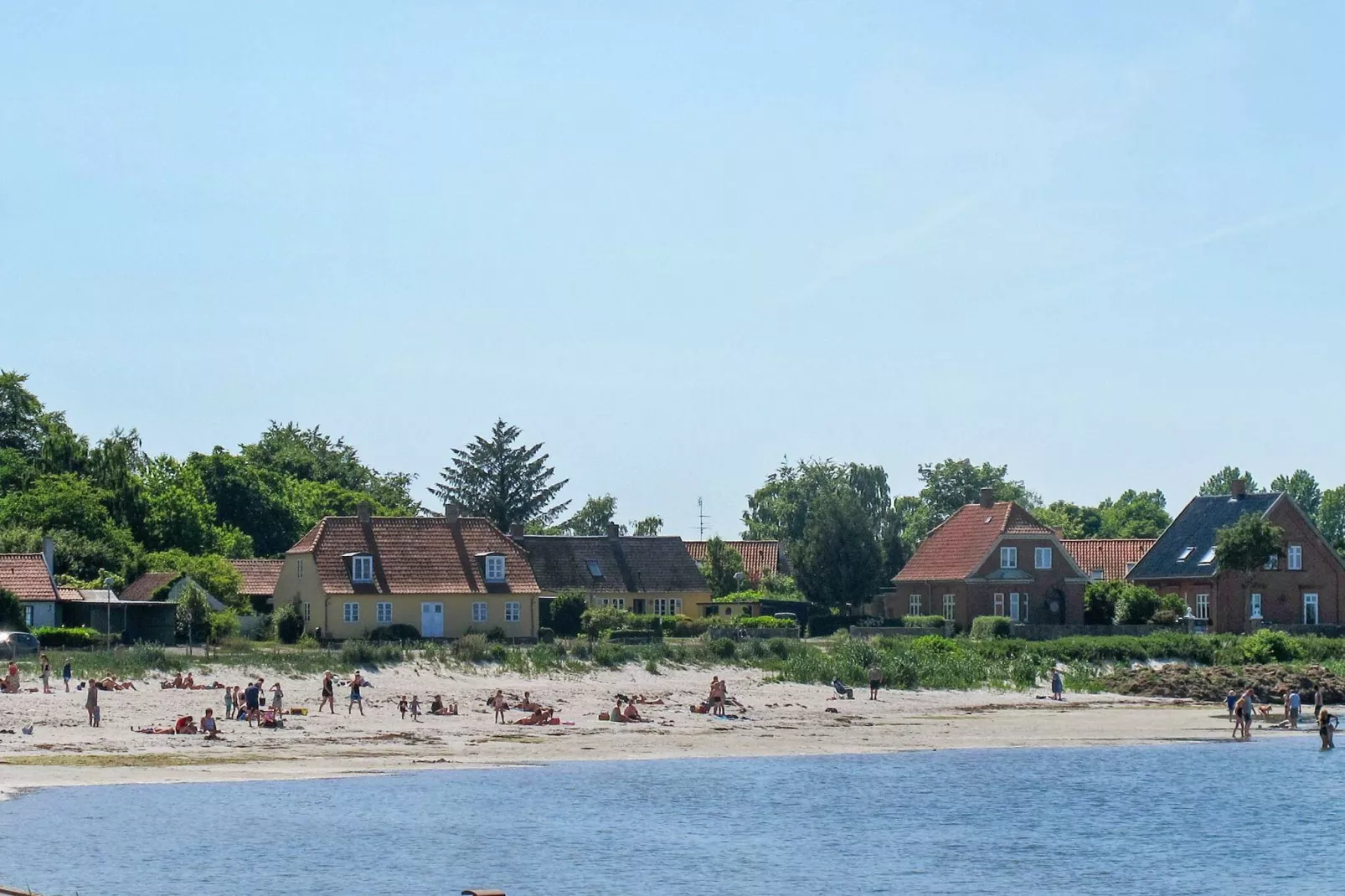 Helder vakantiehuis in Bandholm vlak bij het water-Niet-getagd