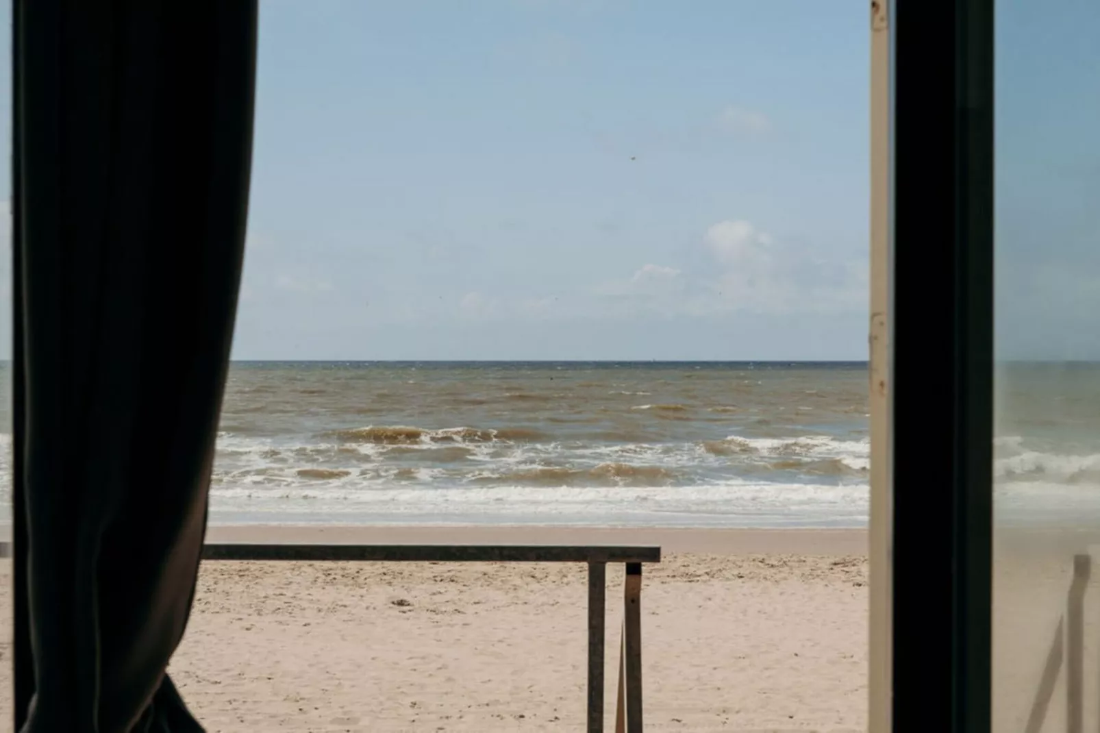 Zeehut Petten - Uitzicht zomer