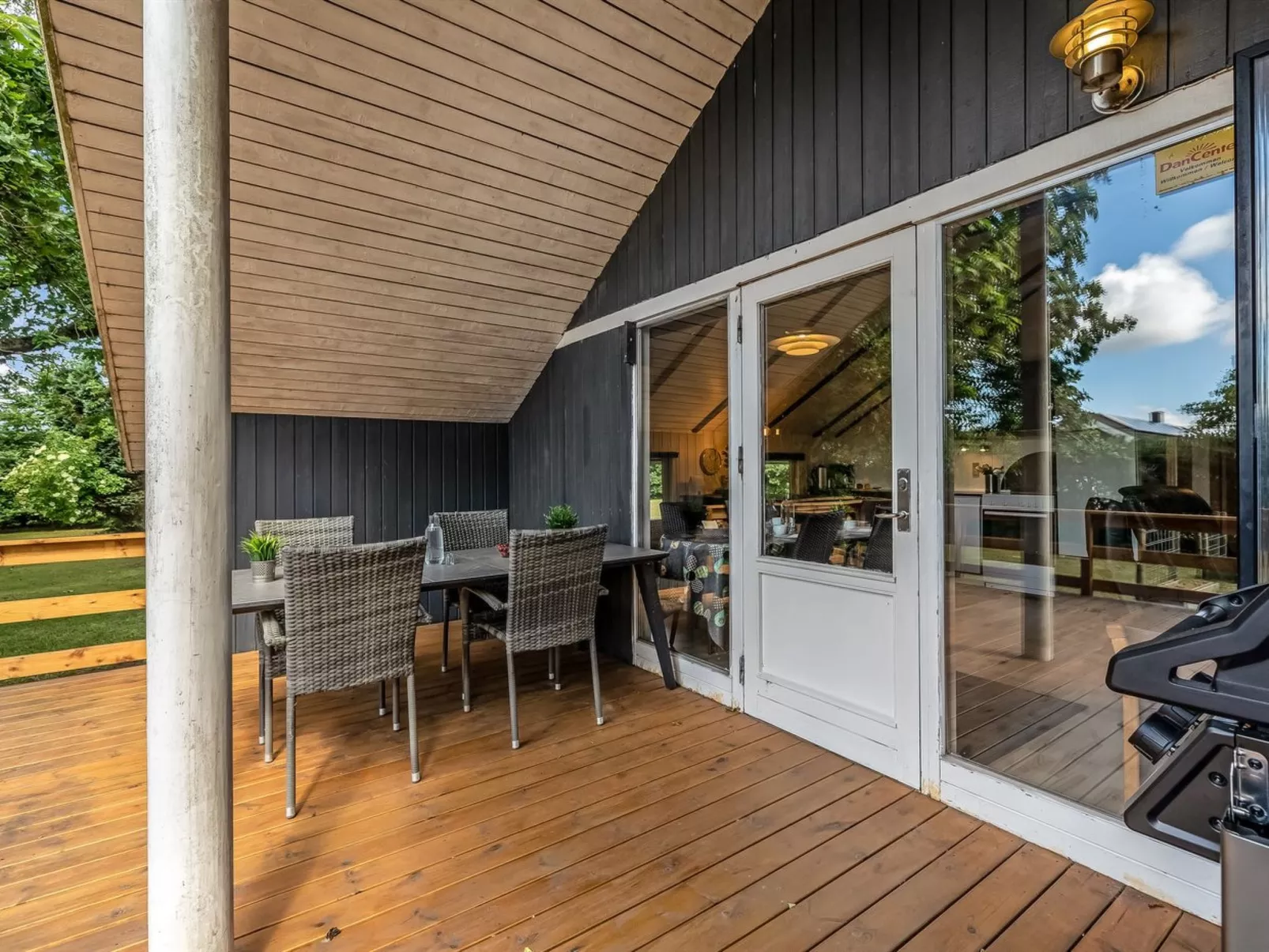 "Yarla" - 500m to the fjord-Buiten