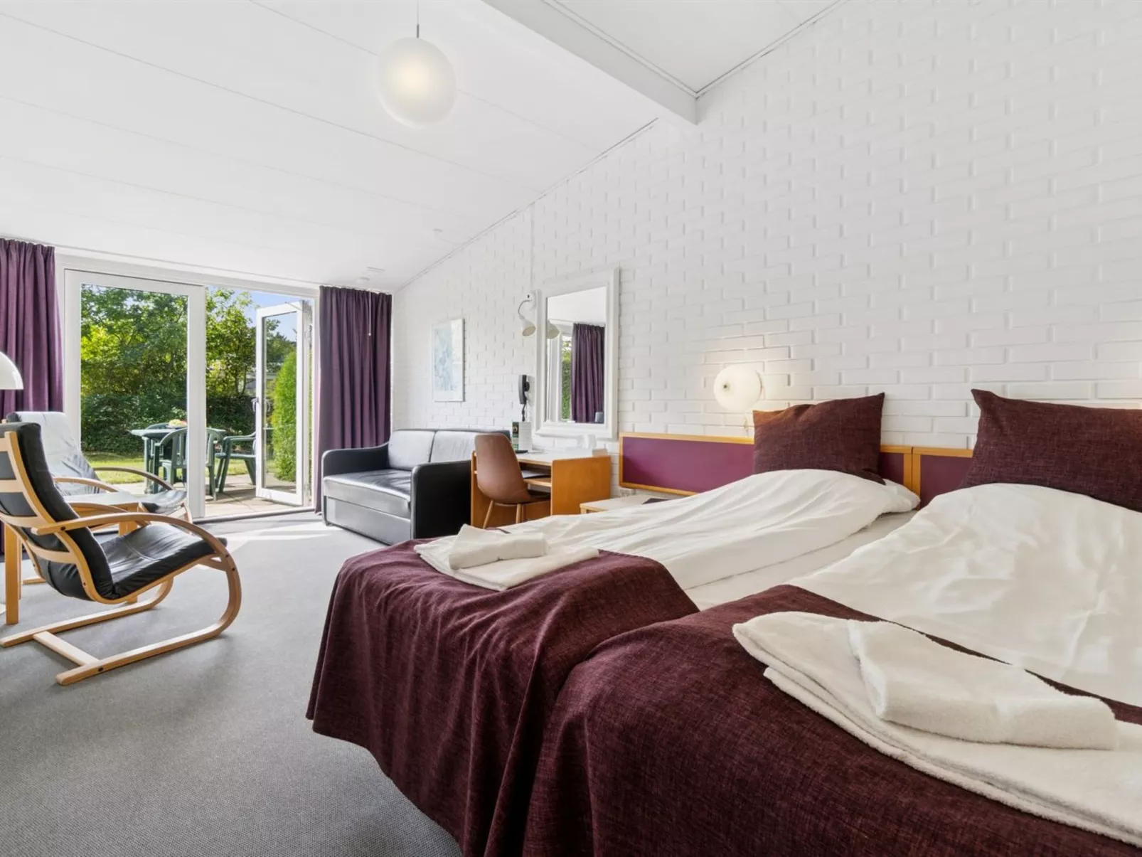 "Bengta" - 250m from the sea - Binnen