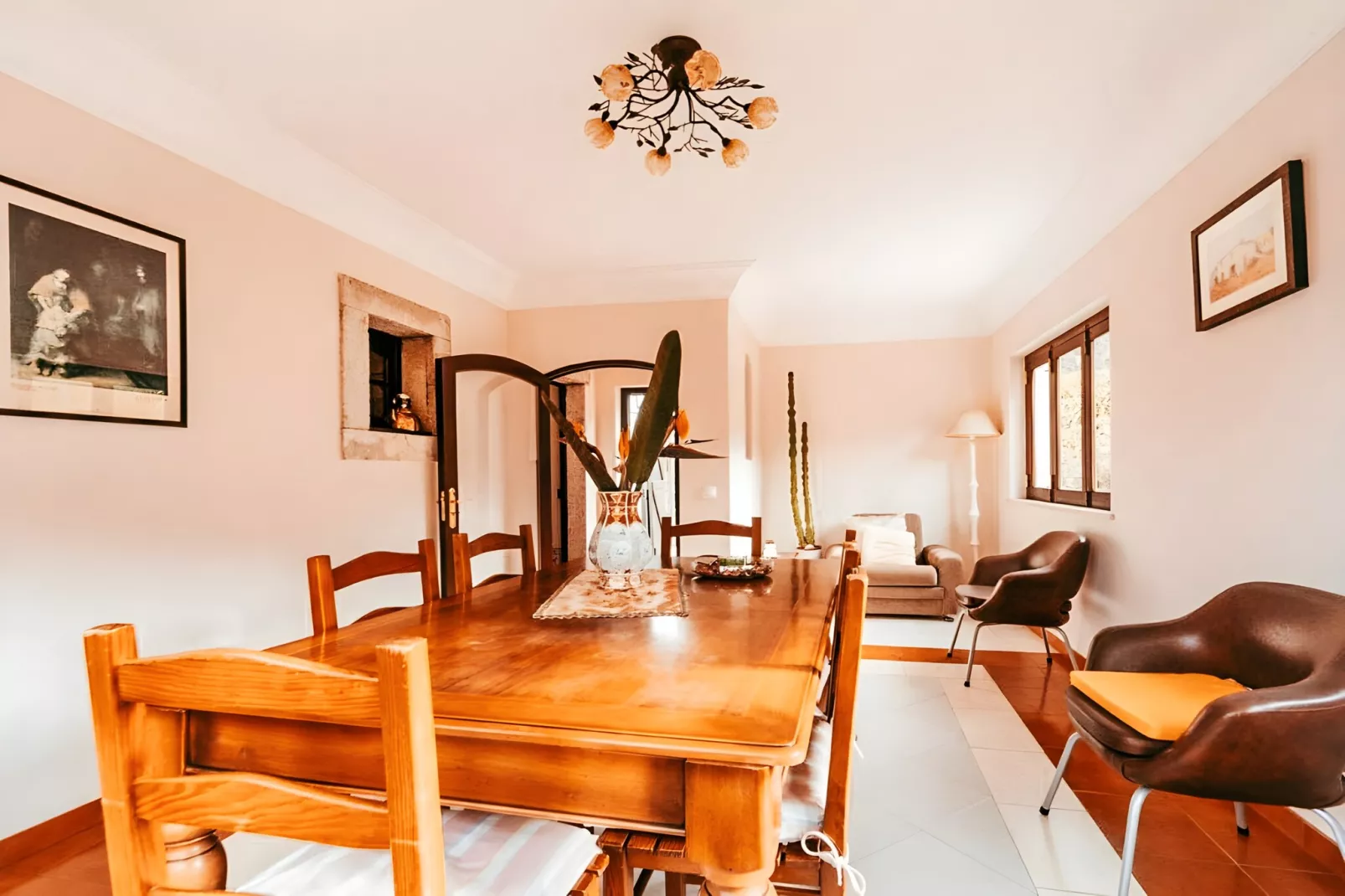 Oliveira's Houses By Gthouse-Eetkamer