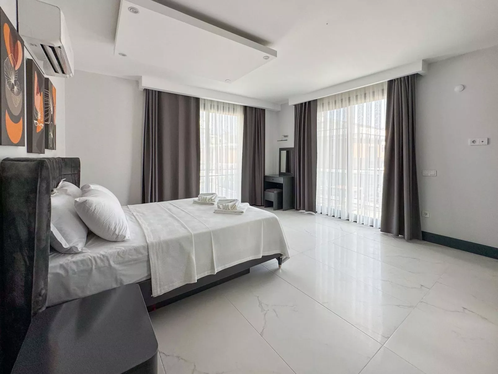 Villa Galaxy-Image-tags.info