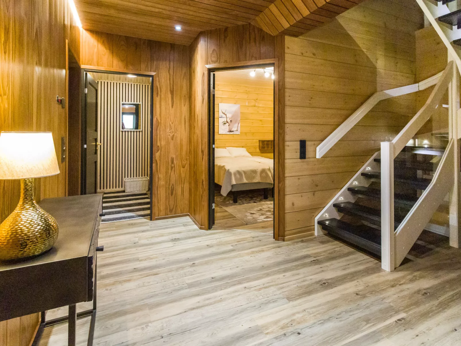 Villa valoisa - Binnen