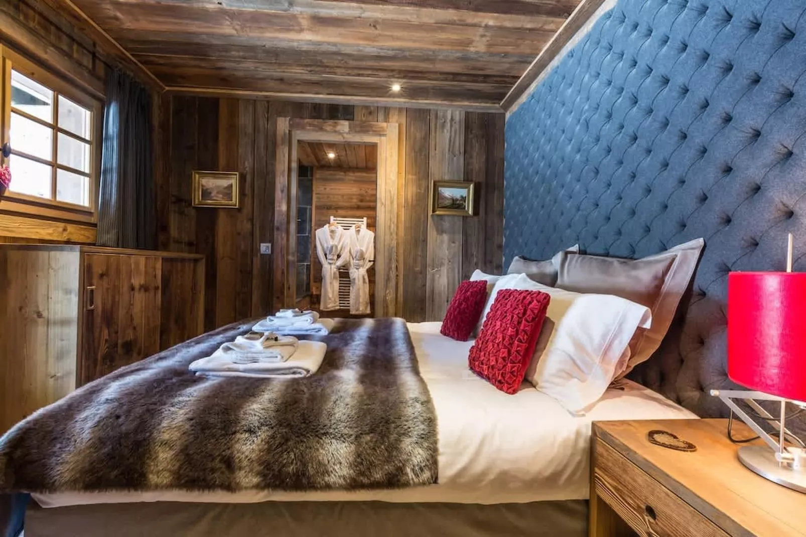 Chalet de luxe tout comfort avec jacuzzi sauna-Slaapkamer