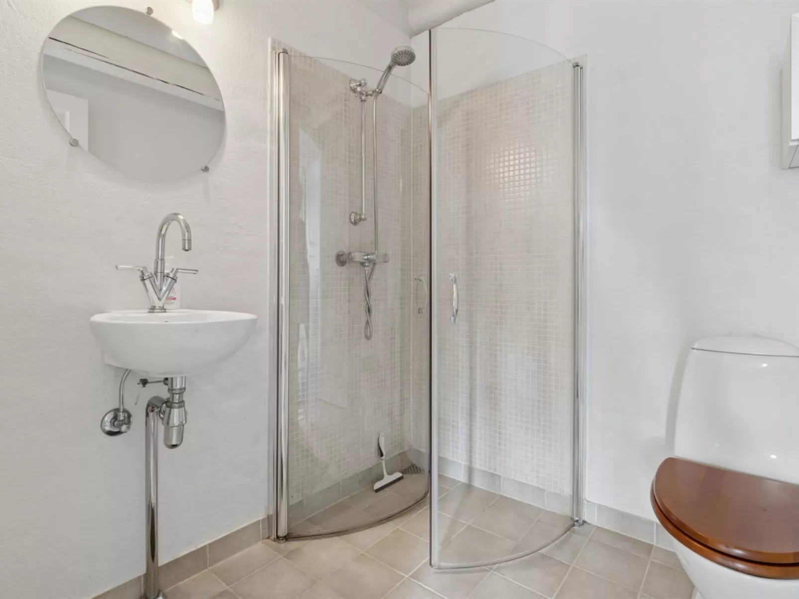 "Ruse" - 6km from the sea - Binnen