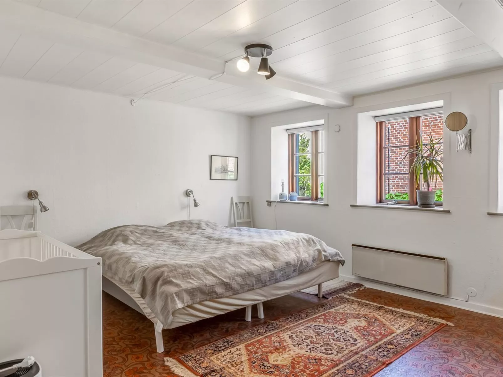 "Spase" - 23km from the sea - Binnen