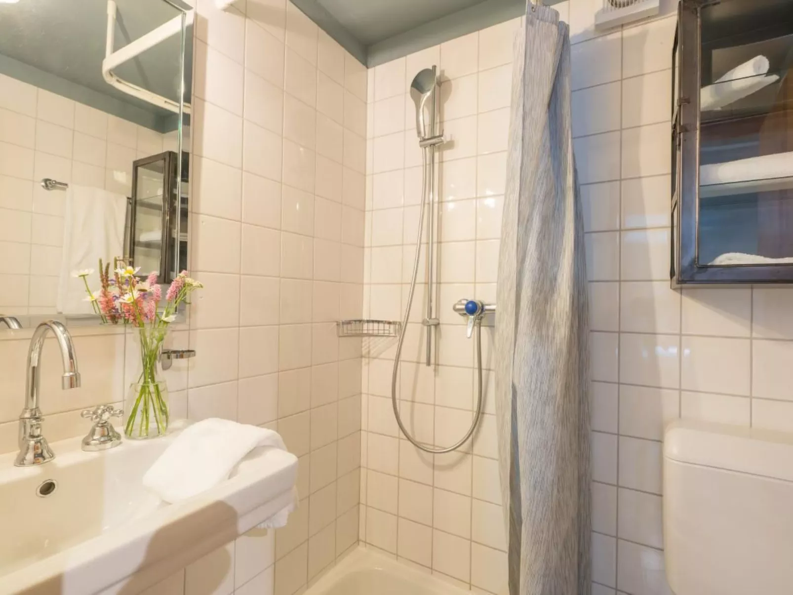 Chesa Survial 4 - Image-tags.info